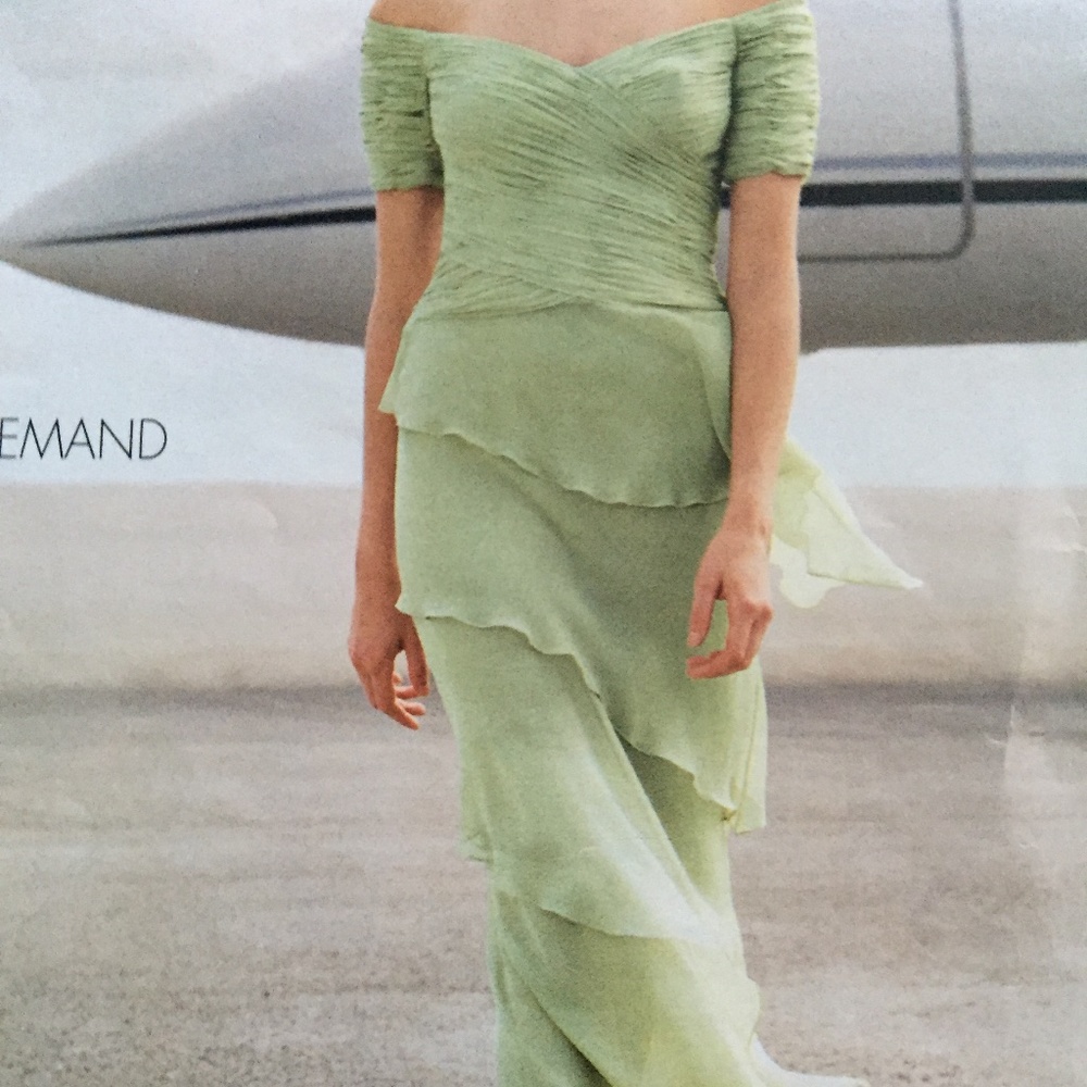 2pc mint green gown sz2